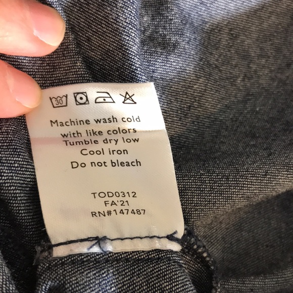 Draper James Ruffle Placket Chambray Blue Top XS - Picture 15 of 15